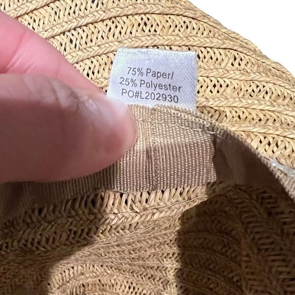 Four‎ buttons by San Diego hat co. Paper/ straw blend hat - Picture 2 of 7